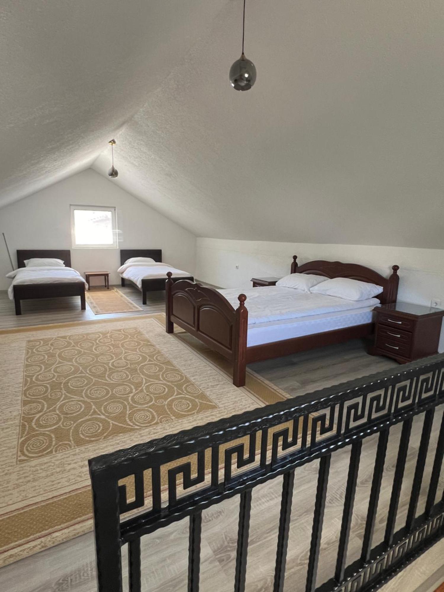 Sara Apartments 플라브 외부 사진